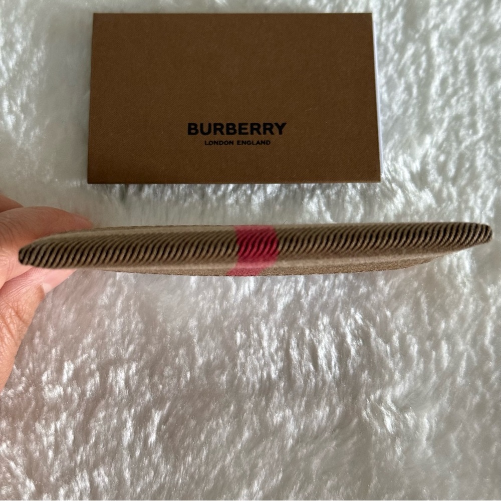 Burberry Card Holder - Picture 4 of 7